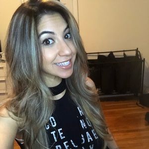 Meet your Posher, Nina